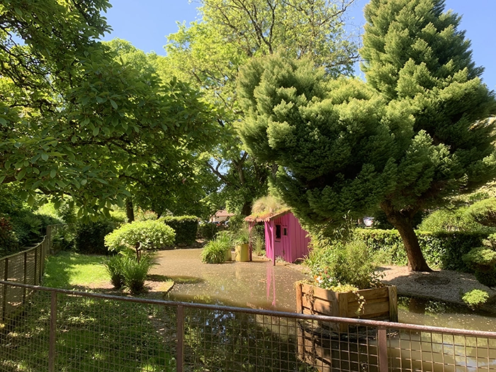 Balade bucolique dans le parc de la mairie des Herbiers